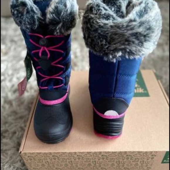 New snow boot for girl - Picture 1 of 2